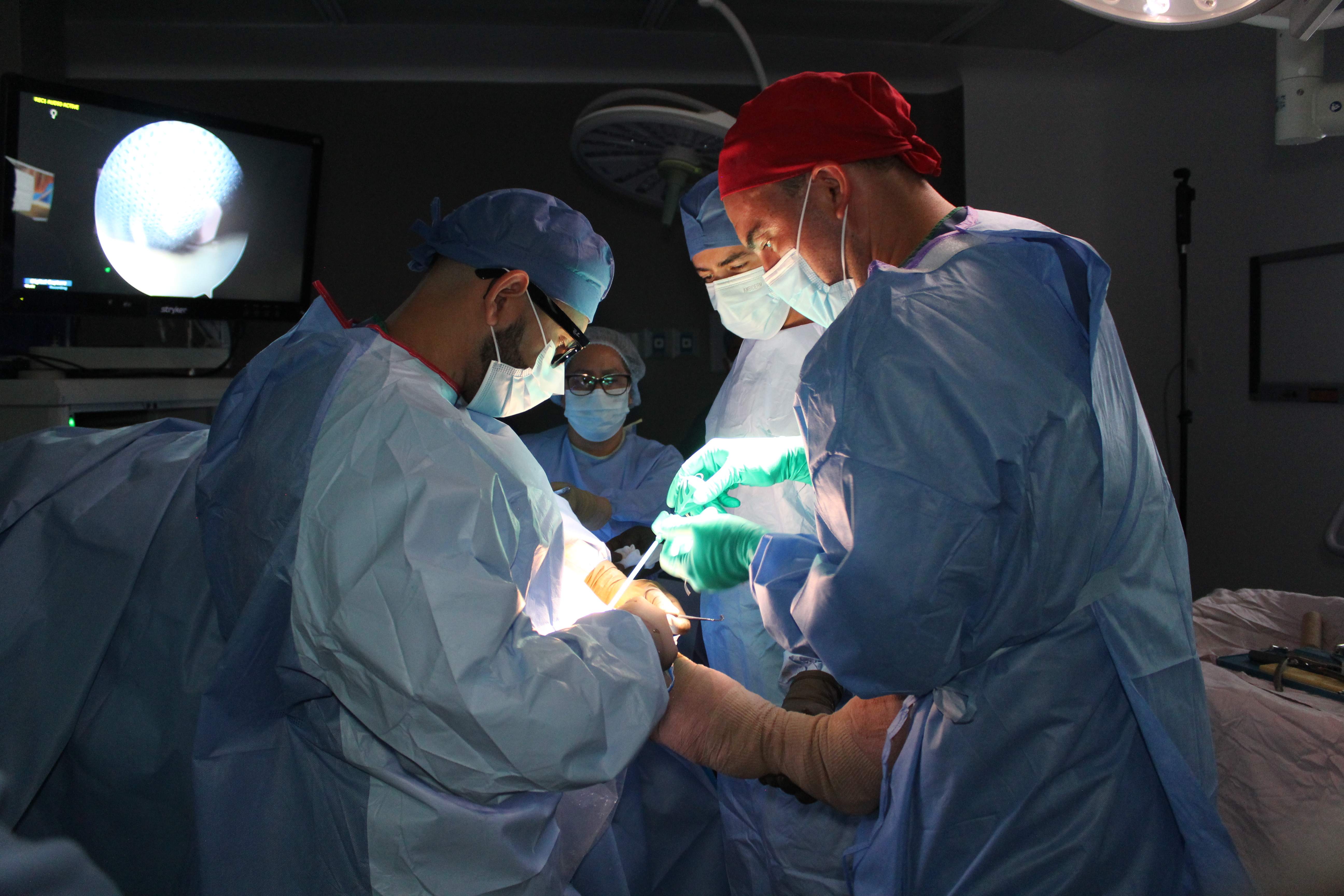Sesión fotográfica profesional — Dr. Paulo Guevara